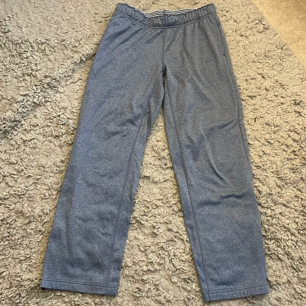 Nike therma fit sweatpants